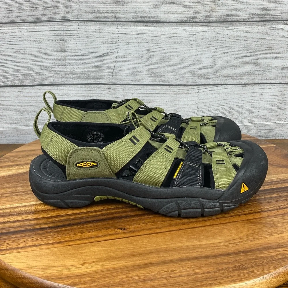 Keen Men’s Newport H2 Trail Water Sport Sandal Green Shoe Size 9